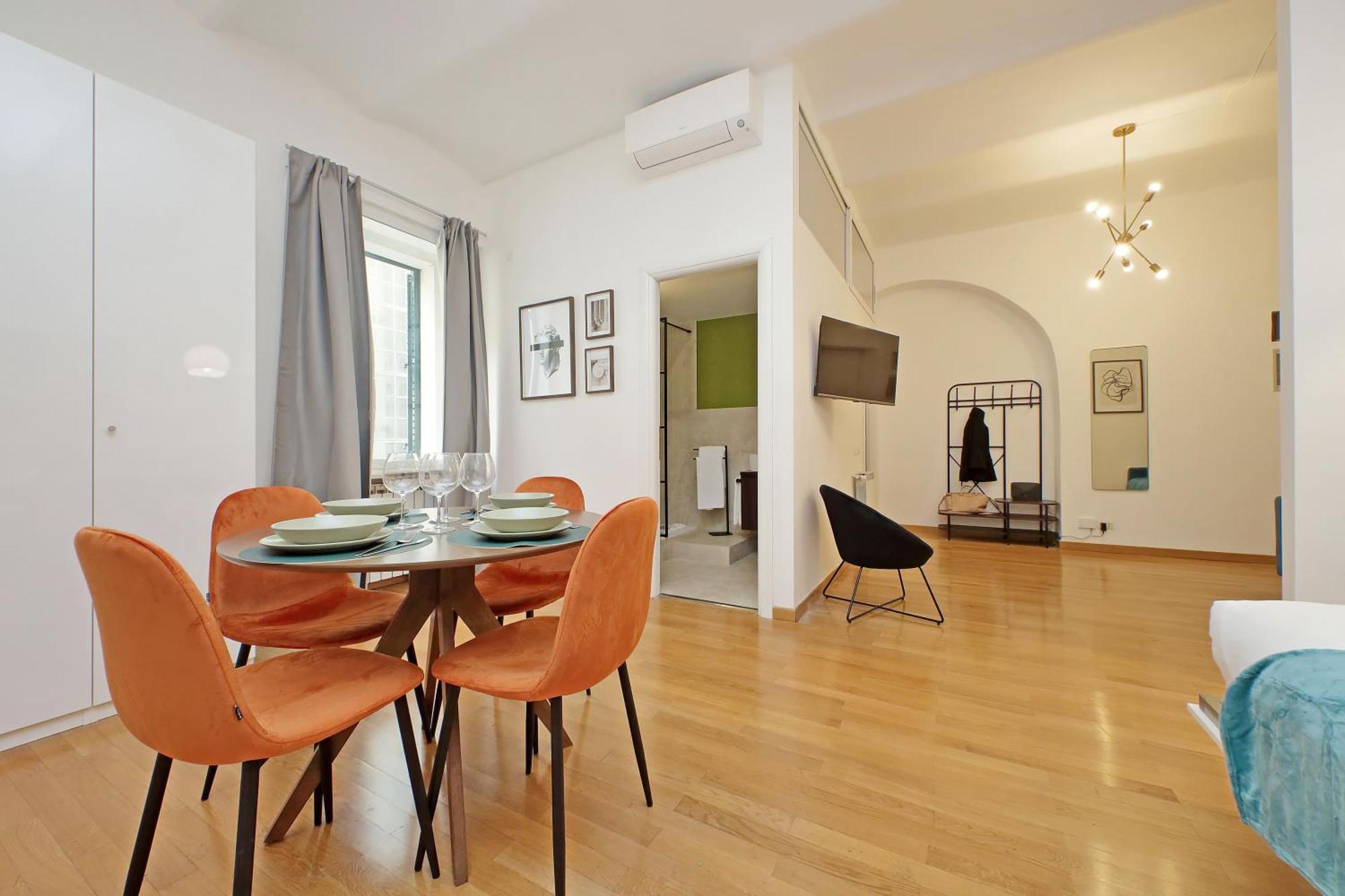 Modern Flat In Termini Station Apartment